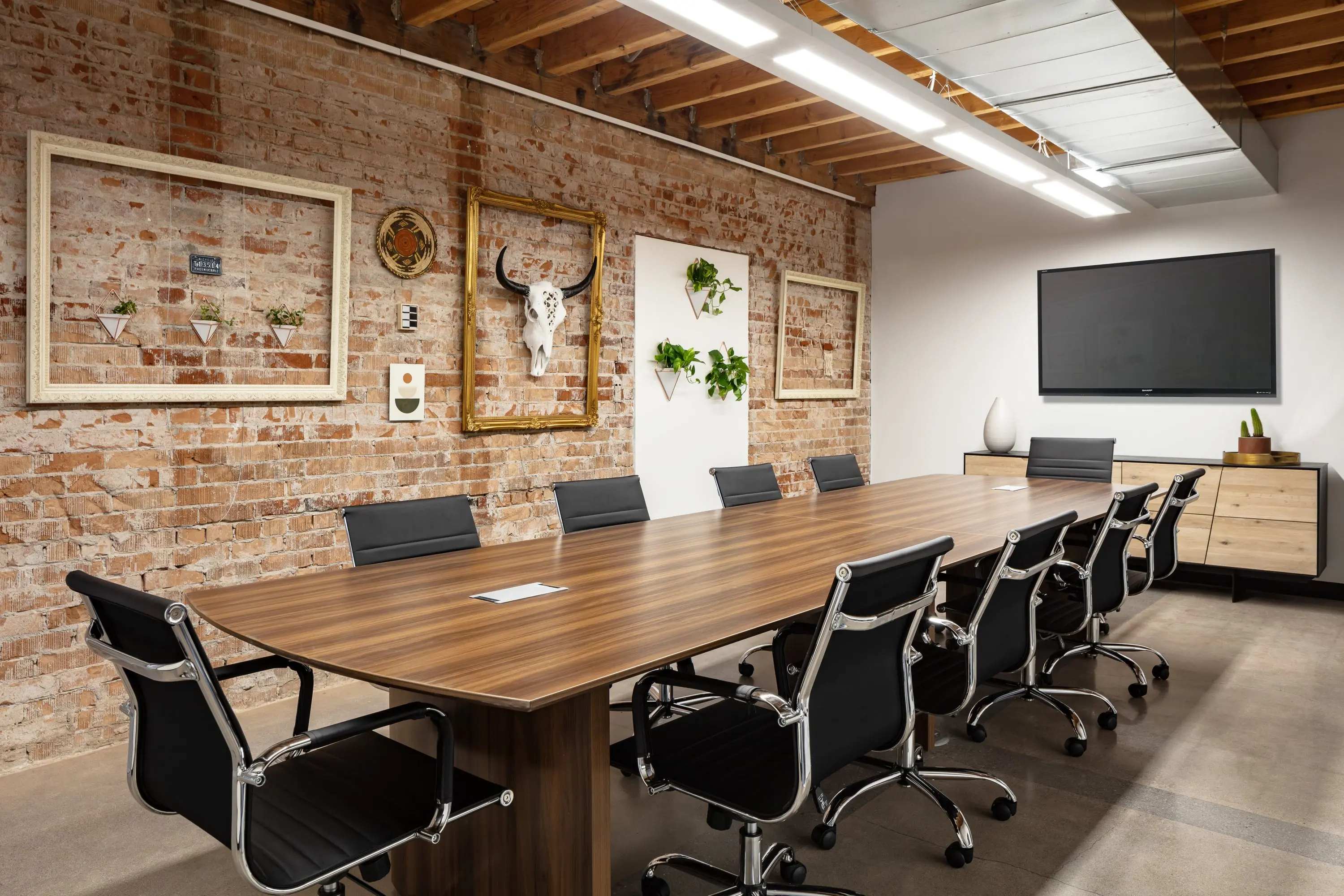 Lemonade west coast headquarters interior at Meetinghouse 3080, photo 7 of 11